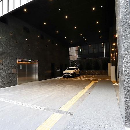 Uijeongbu Cloud Hotel Екстер'єр фото