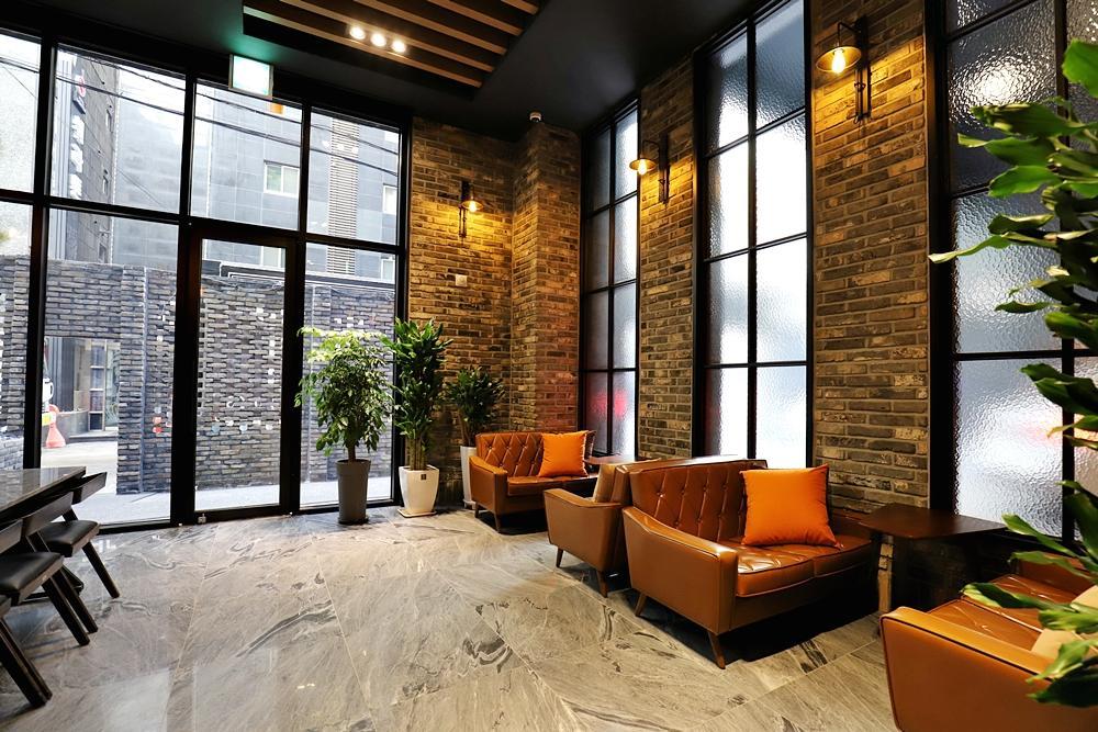 Uijeongbu Cloud Hotel Екстер'єр фото
