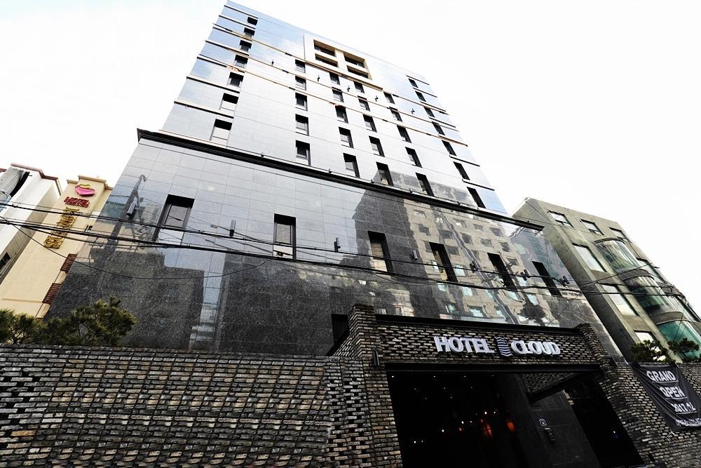 Uijeongbu Cloud Hotel Екстер'єр фото